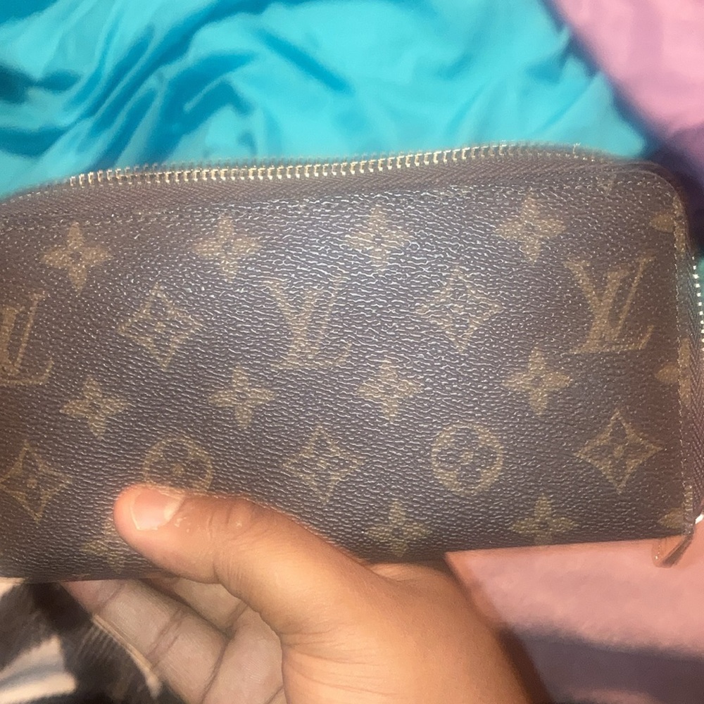 Wallet - Picture 3 of 5